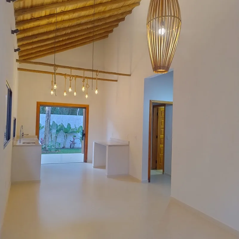 Casa recém-construída no Villas do Arraial